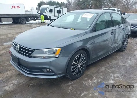 2016 Volkswagen Jetta 1.8T Sport z USA, uszkodzony, nr VIN 3VWD17AJ8GM272184